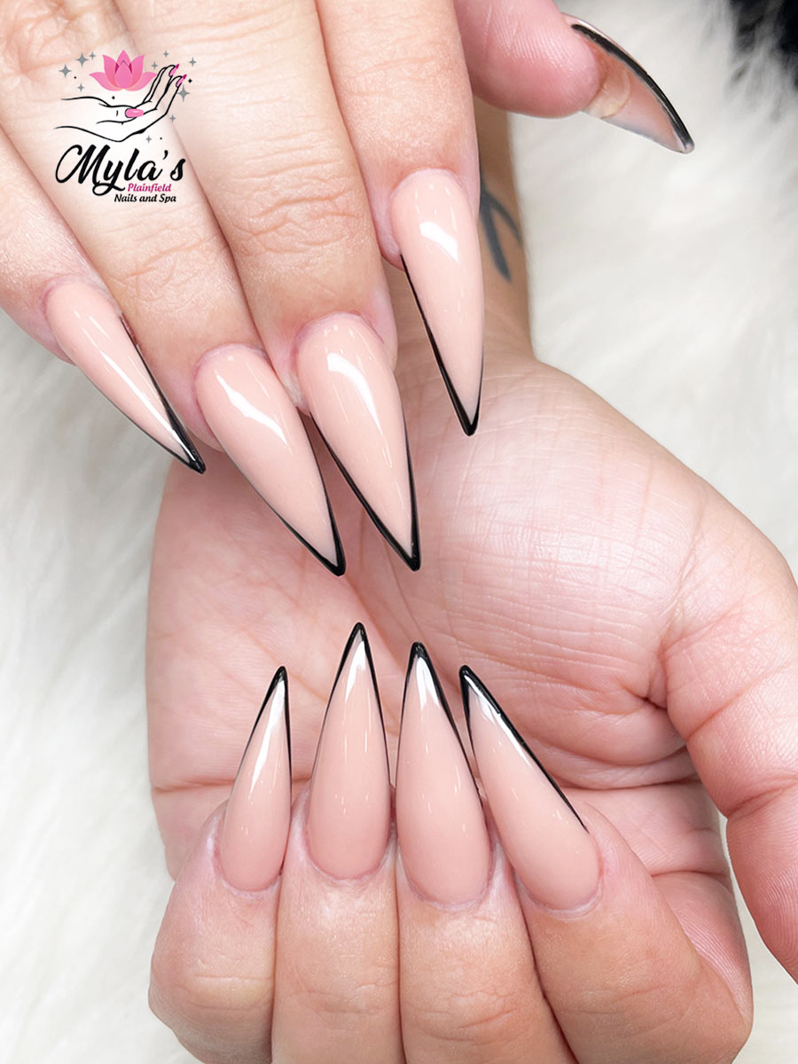 Myla's Plainfield Nails and Spa 