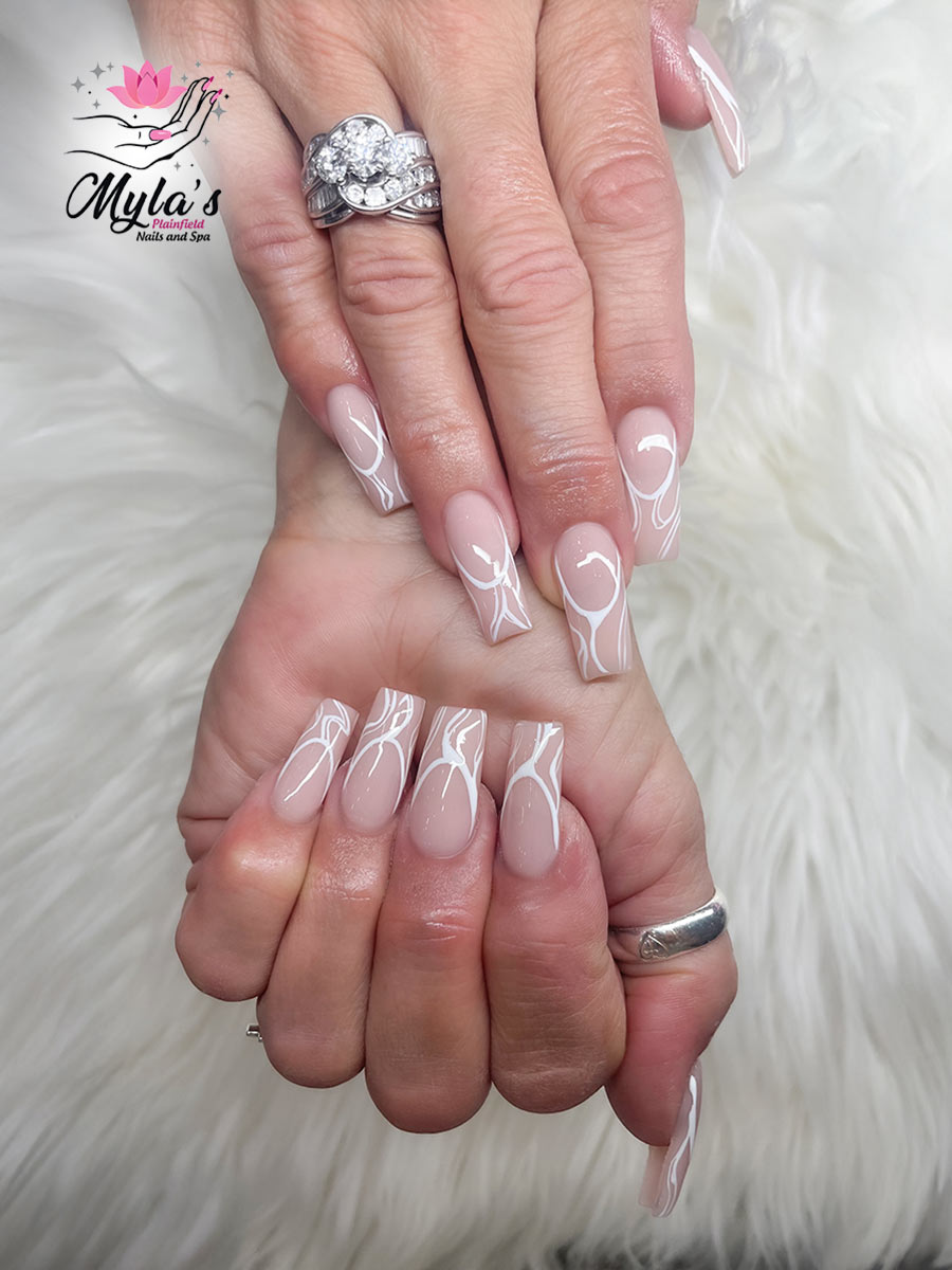 Myla's Plainfield Nails and Spa 